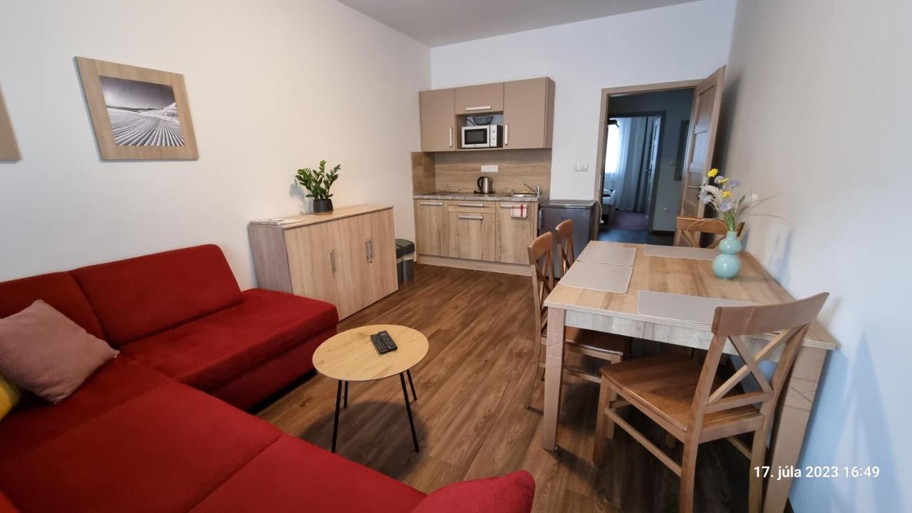 Apartmanovy Dom Lucky 188 데마노브스카돌리나 외부 사진